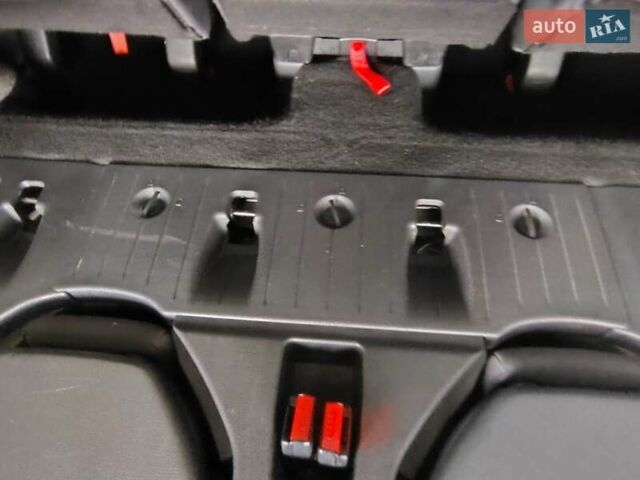 Чорний Рено Гранд Сценік, об'ємом двигуна 1.6 л та пробігом 240 тис. км за 5350 $, фото 56 на Automoto.ua