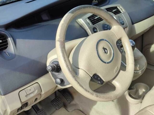 Чорний Рено Гранд Сценік, об'ємом двигуна 1.5 л та пробігом 215 тис. км за 5100 $, фото 14 на Automoto.ua