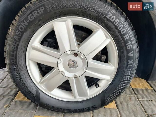 Чорний Рено Гранд Сценік, об'ємом двигуна 1.6 л та пробігом 240 тис. км за 5350 $, фото 35 на Automoto.ua