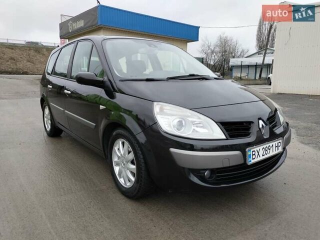 Черный Рено Гранд Сценик, объемом двигателя 2 л и пробегом 232 тыс. км за 5850 $, фото 7 на Automoto.ua
