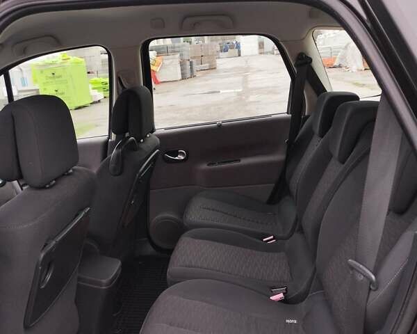 Черный Рено Гранд Сценик, объемом двигателя 2 л и пробегом 232 тыс. км за 5850 $, фото 14 на Automoto.ua