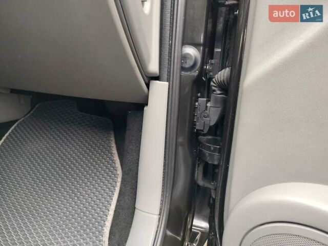 Чорний Рено Гранд Сценік, об'ємом двигуна 1.6 л та пробігом 240 тис. км за 5350 $, фото 97 на Automoto.ua