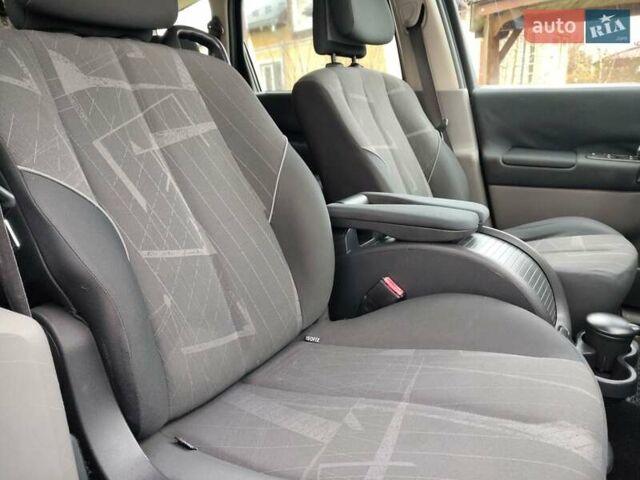 Чорний Рено Гранд Сценік, об'ємом двигуна 1.6 л та пробігом 240 тис. км за 5350 $, фото 103 на Automoto.ua