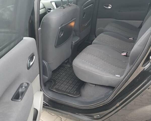 Чорний Рено Гранд Сценік, об'ємом двигуна 1.6 л та пробігом 192 тис. км за 5500 $, фото 9 на Automoto.ua