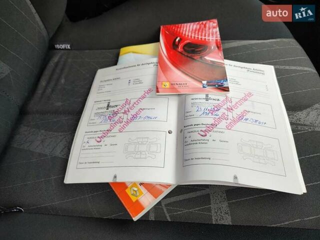 Чорний Рено Гранд Сценік, об'ємом двигуна 1.6 л та пробігом 240 тис. км за 5350 $, фото 106 на Automoto.ua