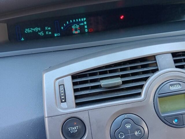 Чорний Рено Гранд Сценік, об'ємом двигуна 2 л та пробігом 262 тис. км за 6299 $, фото 7 на Automoto.ua