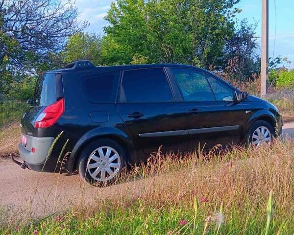 Черный Рено Гранд Сценик, объемом двигателя 2 л и пробегом 262 тыс. км за 6500 $, фото 13 на Automoto.ua