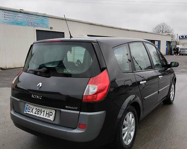 Черный Рено Гранд Сценик, объемом двигателя 2 л и пробегом 232 тыс. км за 5850 $, фото 4 на Automoto.ua