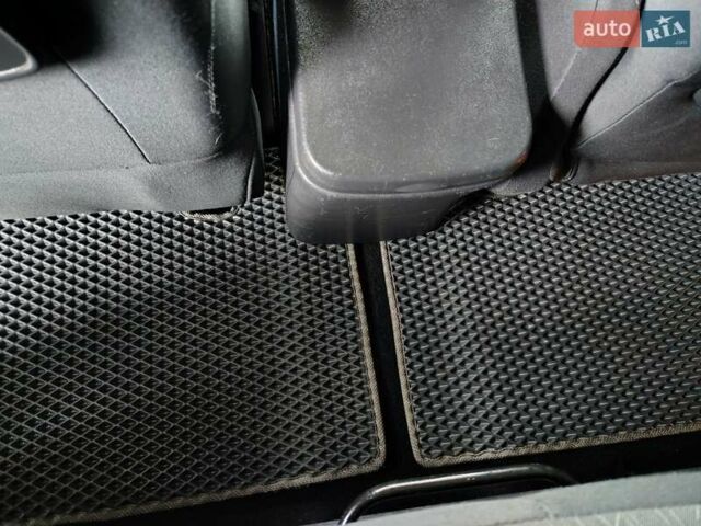 Чорний Рено Гранд Сценік, об'ємом двигуна 1.6 л та пробігом 240 тис. км за 5350 $, фото 84 на Automoto.ua