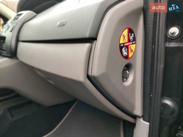 Чорний Рено Гранд Сценік, об'ємом двигуна 1.6 л та пробігом 240 тис. км за 5350 $, фото 98 на Automoto.ua