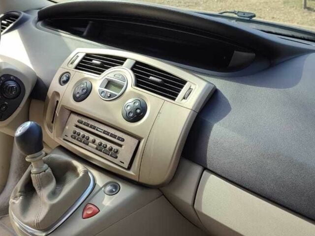 Чорний Рено Гранд Сценік, об'ємом двигуна 1.5 л та пробігом 215 тис. км за 5100 $, фото 7 на Automoto.ua