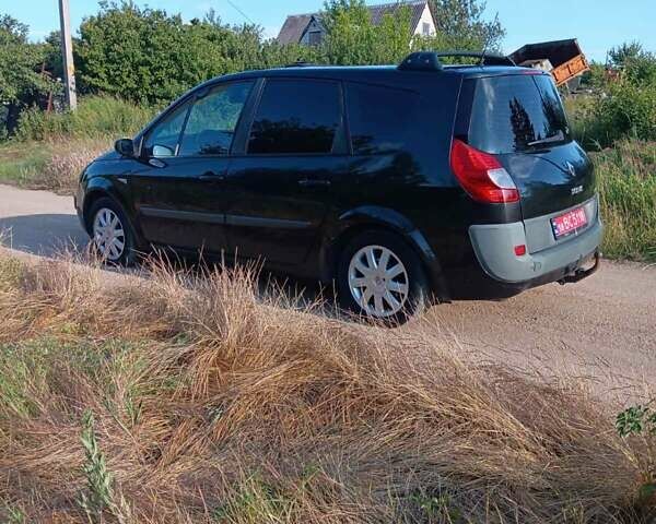 Черный Рено Гранд Сценик, объемом двигателя 2 л и пробегом 262 тыс. км за 6500 $, фото 12 на Automoto.ua