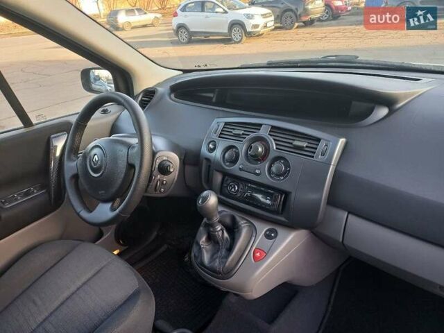 Рено Гранд Сценик 2007 в Полтаве на Automoto.ua Черный Рено Гранд Сценик, объемом двигателя 1.6 л и пробегом 207 тыс. км за 6300 $, фото 18 на Automoto.ua