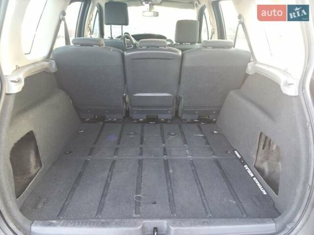 Рено Гранд Сценик 2007 в Полтаве на Automoto.ua Черный Рено Гранд Сценик, объемом двигателя 1.6 л и пробегом 207 тыс. км за 6300 $, фото 23 на Automoto.ua