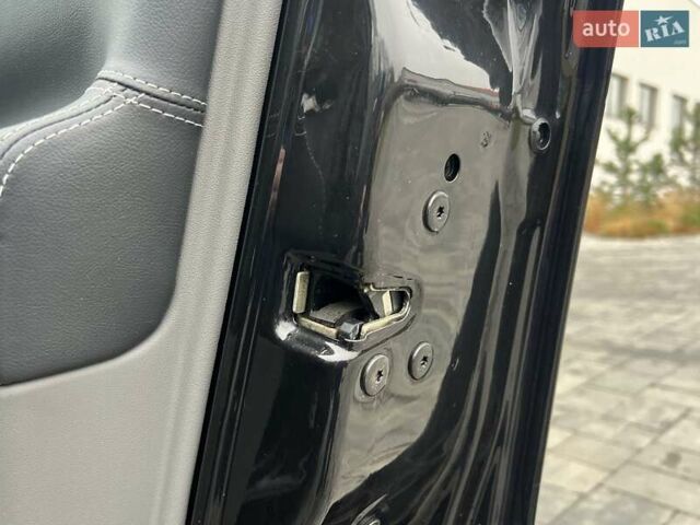 Черный Рено Гранд Сценик, объемом двигателя 2 л и пробегом 110 тыс. км за 7150 $, фото 68 на Automoto.ua