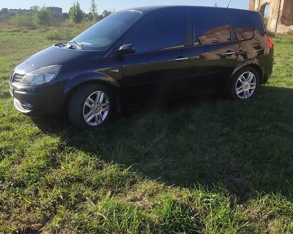 Черный Рено Гранд Сценик, объемом двигателя 2 л и пробегом 219 тыс. км за 6200 $, фото 8 на Automoto.ua