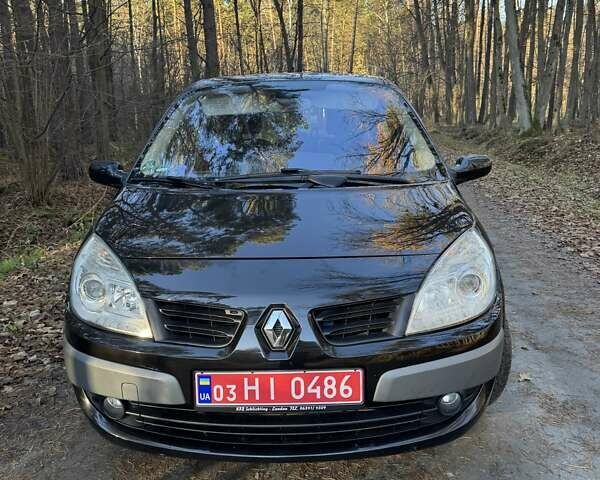 Черный Рено Гранд Сценик, объемом двигателя 2 л и пробегом 210 тыс. км за 5500 $, фото 1 на Automoto.ua