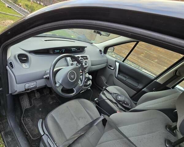 Черный Рено Гранд Сценик, объемом двигателя 1.6 л и пробегом 248 тыс. км за 5300 $, фото 5 на Automoto.ua