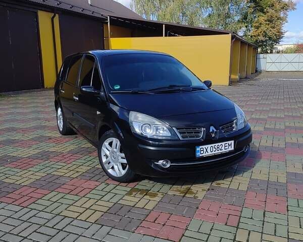 Черный Рено Гранд Сценик, объемом двигателя 2 л и пробегом 219 тыс. км за 6200 $, фото 2 на Automoto.ua