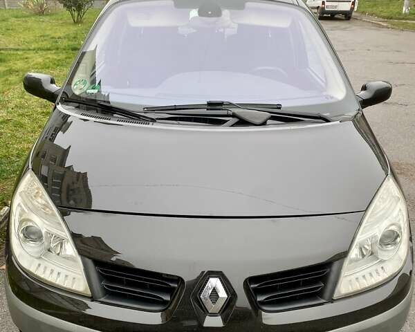 Чорний Рено Гранд Сценік, об'ємом двигуна 2 л та пробігом 208 тис. км за 5250 $, фото 9 на Automoto.ua