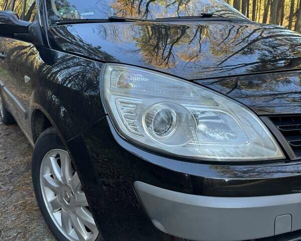 Черный Рено Гранд Сценик, объемом двигателя 2 л и пробегом 210 тыс. км за 5500 $, фото 5 на Automoto.ua