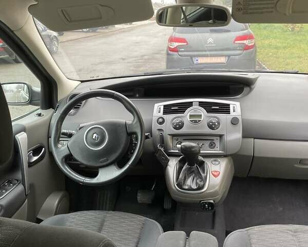 Чорний Рено Гранд Сценік, об'ємом двигуна 2 л та пробігом 208 тис. км за 5250 $, фото 16 на Automoto.ua