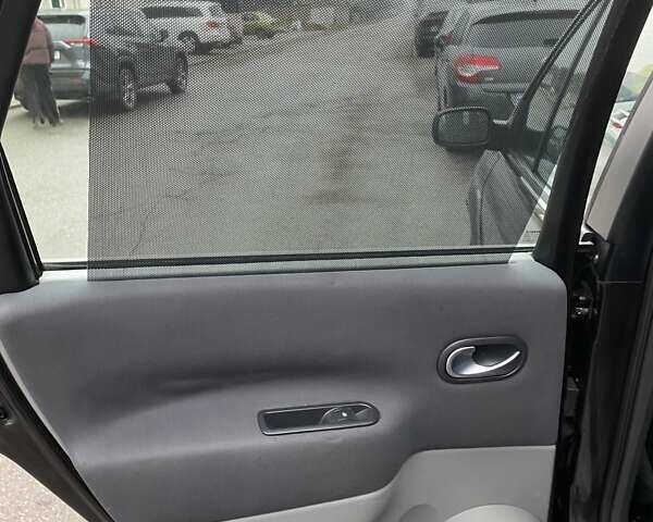 Чорний Рено Гранд Сценік, об'ємом двигуна 2 л та пробігом 208 тис. км за 5250 $, фото 20 на Automoto.ua