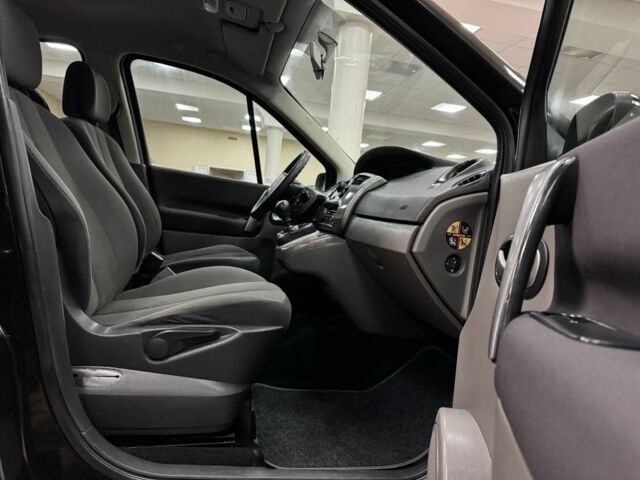 Чорний Рено Гранд Сценік, об'ємом двигуна 1.6 л та пробігом 194 тис. км за 5900 $, фото 9 на Automoto.ua