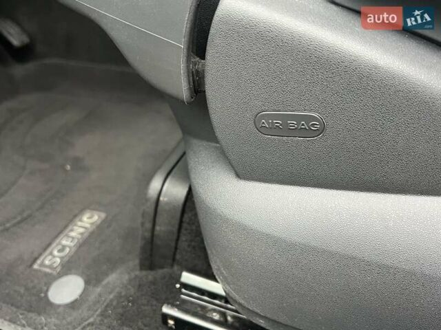 Черный Рено Гранд Сценик, объемом двигателя 2 л и пробегом 110 тыс. км за 7150 $, фото 49 на Automoto.ua