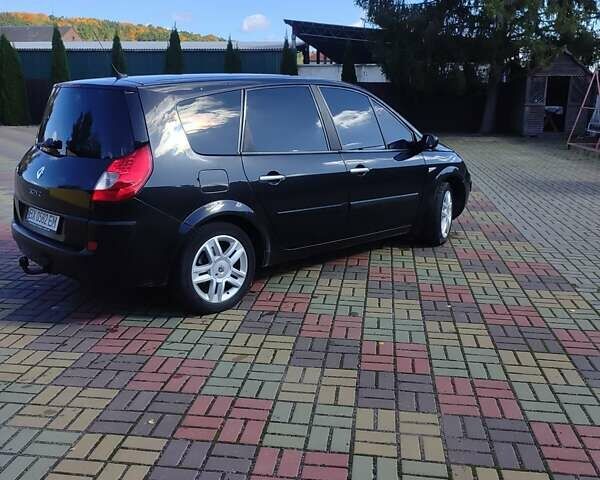 Черный Рено Гранд Сценик, объемом двигателя 2 л и пробегом 219 тыс. км за 6200 $, фото 4 на Automoto.ua