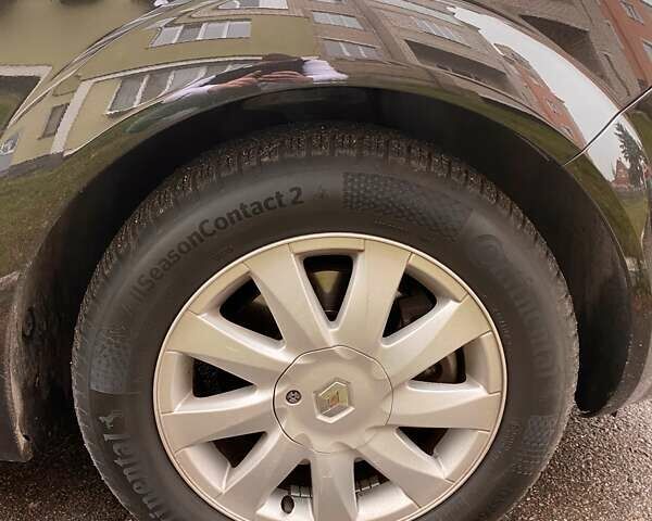 Чорний Рено Гранд Сценік, об'ємом двигуна 2 л та пробігом 208 тис. км за 5250 $, фото 15 на Automoto.ua