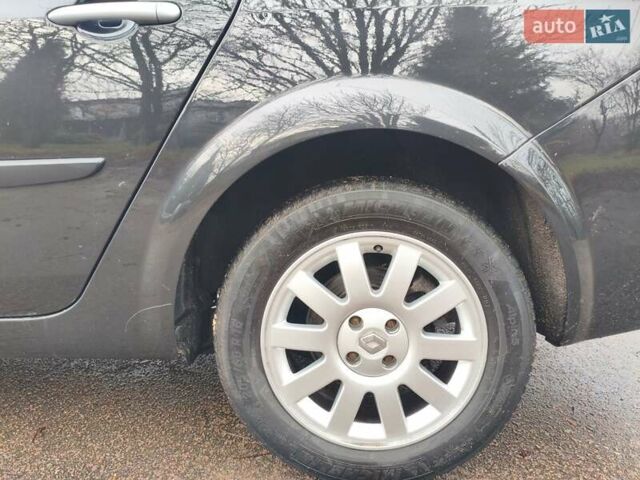Черный Рено Гранд Сценик, объемом двигателя 2 л и пробегом 110 тыс. км за 7150 $, фото 26 на Automoto.ua