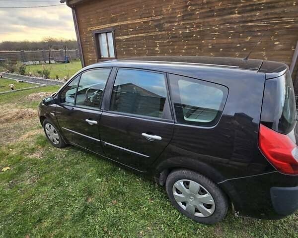 Черный Рено Гранд Сценик, объемом двигателя 1.6 л и пробегом 248 тыс. км за 5300 $, фото 4 на Automoto.ua