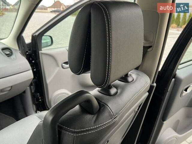 Черный Рено Гранд Сценик, объемом двигателя 2 л и пробегом 110 тыс. км за 7150 $, фото 53 на Automoto.ua