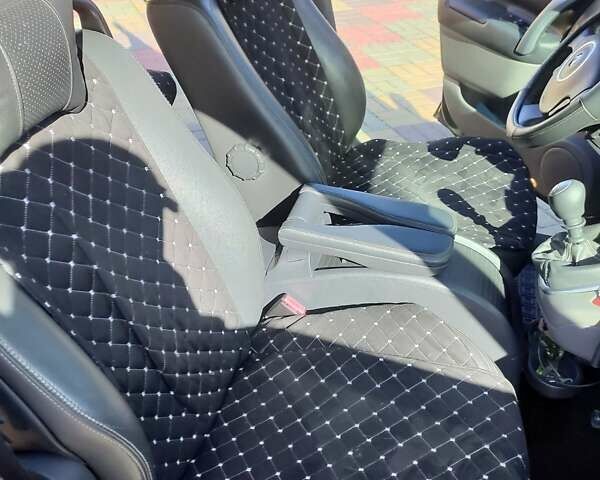 Черный Рено Гранд Сценик, объемом двигателя 2 л и пробегом 219 тыс. км за 6200 $, фото 13 на Automoto.ua