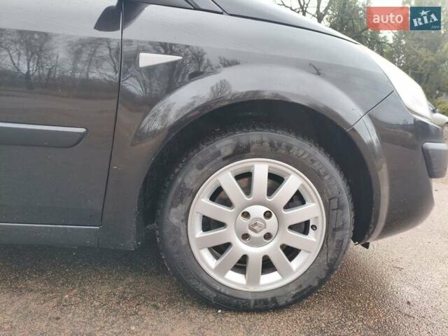 Черный Рено Гранд Сценик, объемом двигателя 2 л и пробегом 110 тыс. км за 7150 $, фото 24 на Automoto.ua