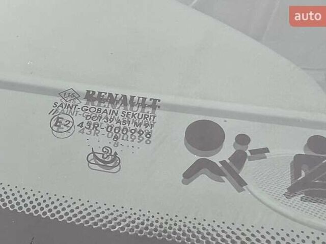 Черный Рено Гранд Сценик, объемом двигателя 2 л и пробегом 110 тыс. км за 7150 $, фото 45 на Automoto.ua