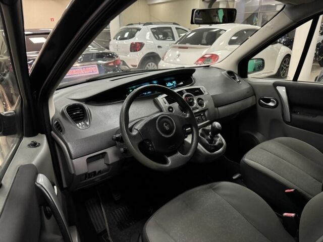 Чорний Рено Гранд Сценік, об'ємом двигуна 1.6 л та пробігом 194 тис. км за 5900 $, фото 11 на Automoto.ua