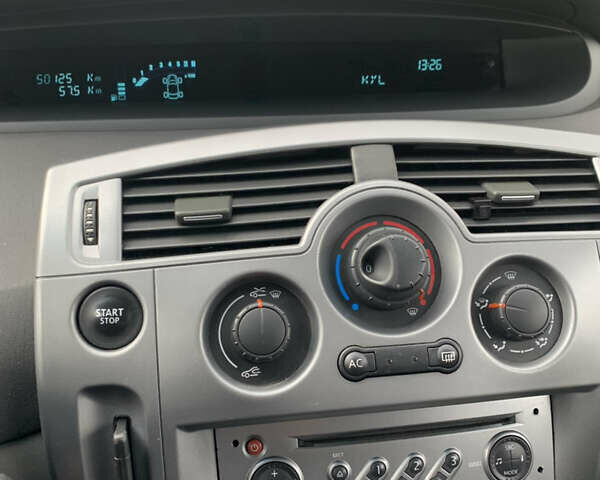 Черный Рено Гранд Сценик, объемом двигателя 1.6 л и пробегом 150 тыс. км за 5300 $, фото 16 на Automoto.ua