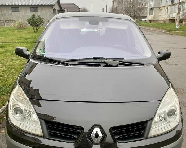 Чорний Рено Гранд Сценік, об'ємом двигуна 2 л та пробігом 208 тис. км за 5250 $, фото 8 на Automoto.ua