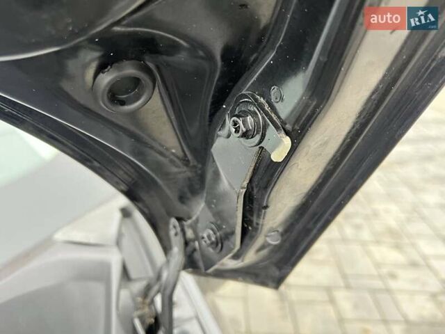 Черный Рено Гранд Сценик, объемом двигателя 2 л и пробегом 110 тыс. км за 7150 $, фото 74 на Automoto.ua