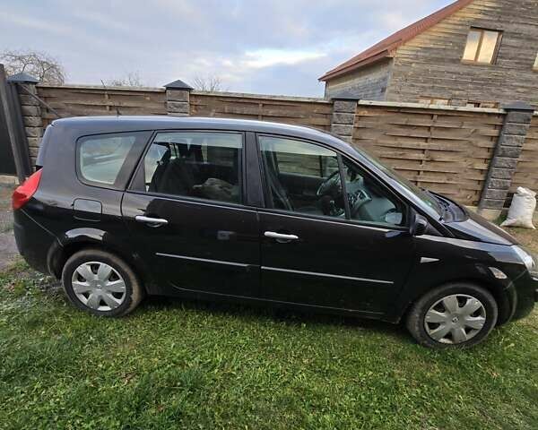 Черный Рено Гранд Сценик, объемом двигателя 1.6 л и пробегом 248 тыс. км за 5300 $, фото 2 на Automoto.ua