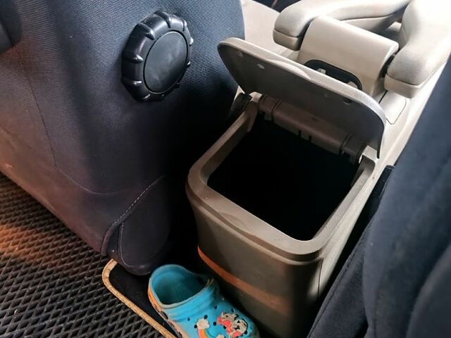 Черный Рено Гранд Сценик, объемом двигателя 1.9 л и пробегом 255 тыс. км за 5100 $, фото 1 на Automoto.ua