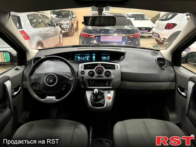 Чорний Рено Гранд Сценік, об'ємом двигуна 1.6 л та пробігом 194 тис. км за 5900 $, фото 10 на Automoto.ua