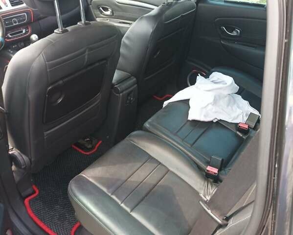 Рено Гранд Сценік 2009 у Черкасах на Automoto.ua Чорний Рено Гранд Сценік, об'ємом двигуна 1.4 л та пробігом 189 тис. км за 6899 $, фото 2 на Automoto.ua