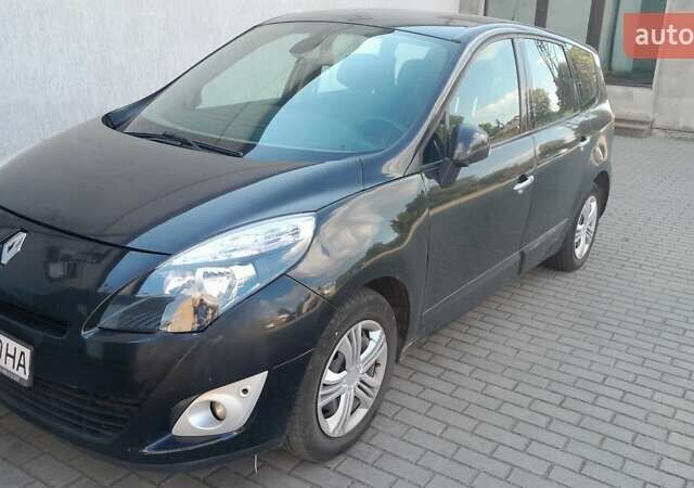 Рено Гранд Сценік 2009 у Луцьку на Automoto.ua Чорний Рено Гранд Сценік, об'ємом двигуна 2 л та пробігом 400 тис. км за 5678 $, фото 3 на Automoto.ua