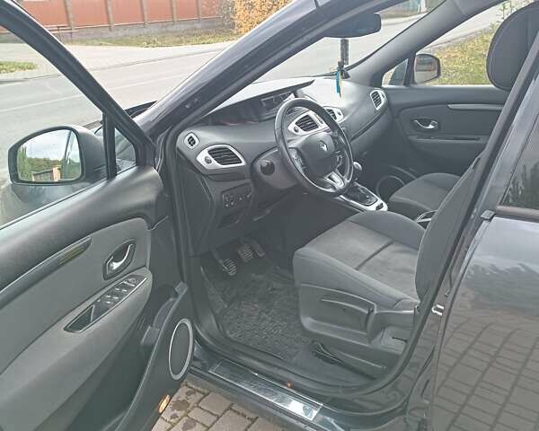 Черный Рено Гранд Сценик, объемом двигателя 1.4 л и пробегом 208 тыс. км за 6700 $, фото 5 на Automoto.ua