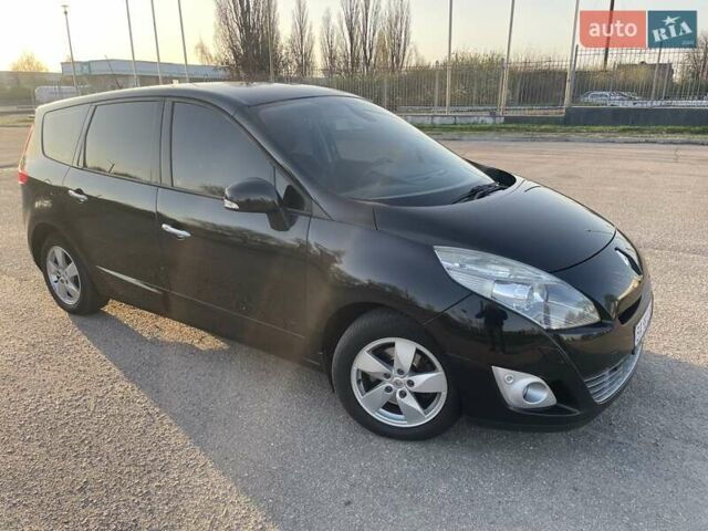Чорний Рено Гранд Сценік, об'ємом двигуна 1.87 л та пробігом 232 тис. км за 7400 $, фото 3 на Automoto.ua