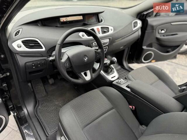Черный Рено Гранд Сценик, объемом двигателя 1.4 л и пробегом 270 тыс. км за 7300 $, фото 15 на Automoto.ua