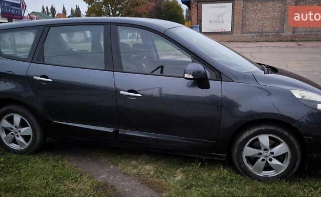 Чорний Рено Гранд Сценік, об'ємом двигуна 0 л та пробігом 217 тис. км за 6499 $, фото 1 на Automoto.ua